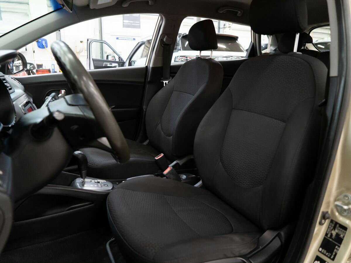 Купить Kia Rio, 2012, 286 550 км.. Фото: #4