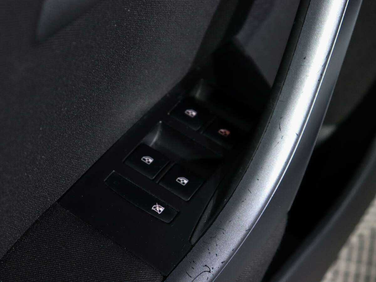 Купить Opel Astra, 2012, 117 000 км.. Фото: #13