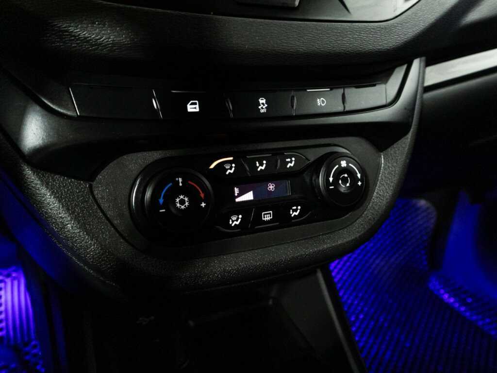 Купить Lada (ВАЗ) Vesta, 2019, 72 137 км.. Фото: #14