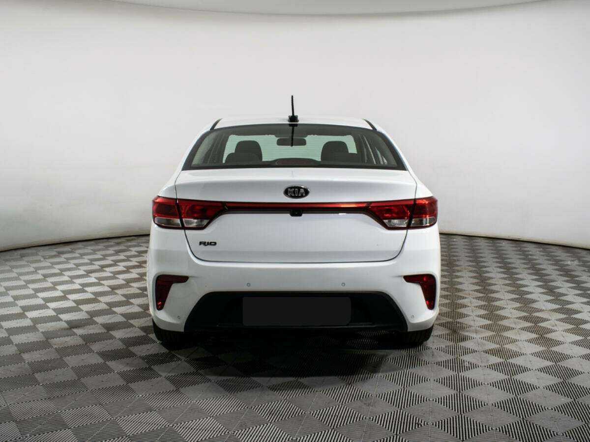 Купить Kia Rio, 2018, 157 538 км.. Фото: #4