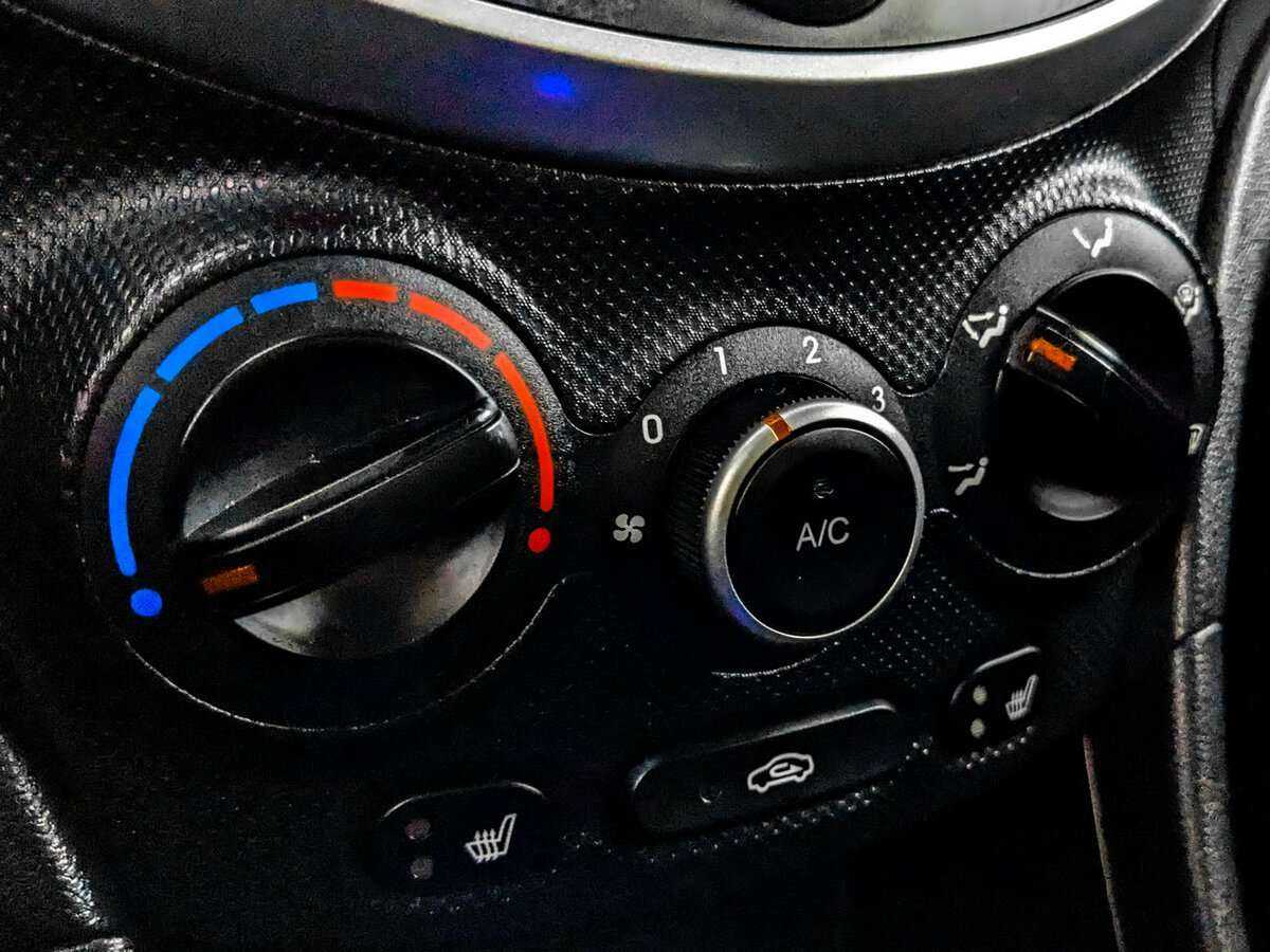 Купить Hyundai Solaris, 2015, 113 015 км.. Фото: #18