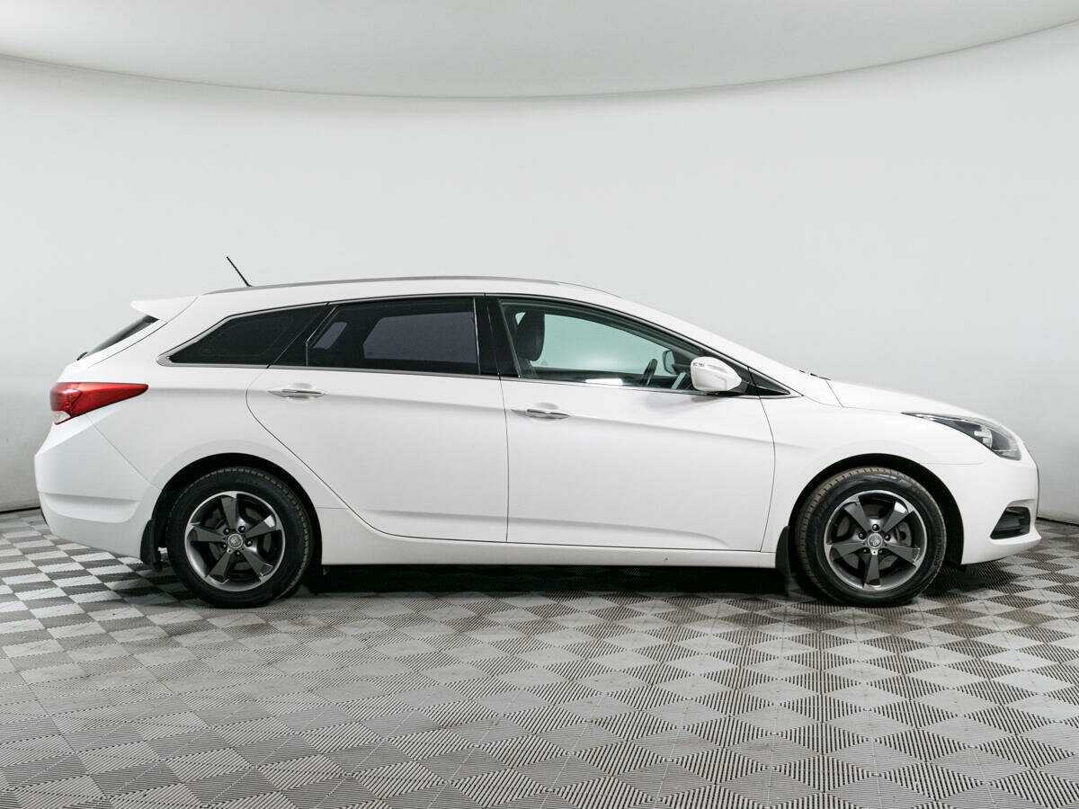 Купить Hyundai i40, 2016, 190 956 км.. Фото: #3