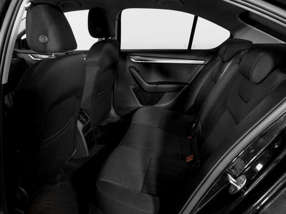 Купить Skoda Octavia, 2018, 141 210 км.. Фото: #9