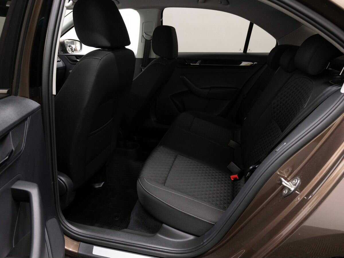 Купить Skoda Rapid, 2018, 98 000 км.. Фото: #10