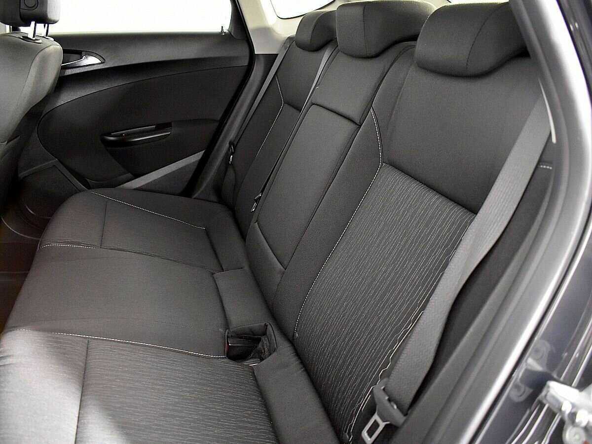 Купить Opel Astra, 2012, 210 302 км.. Фото: #8