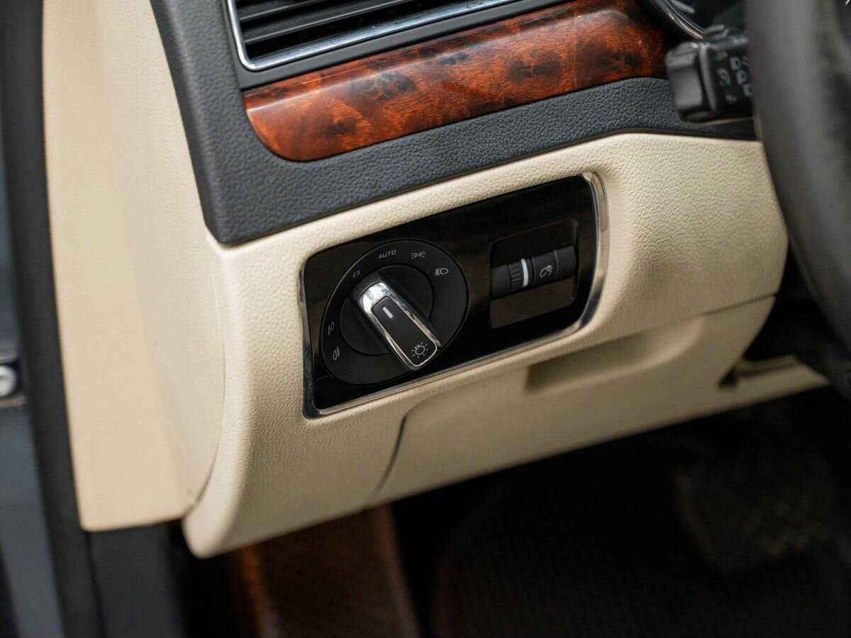 Купить Skoda Superb, 2012, 288 337 км.. Фото: #16