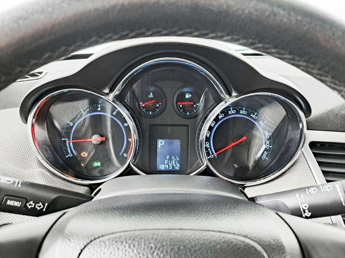Купить Chevrolet Cruze, 2012, 189 363 км.. Фото: #10