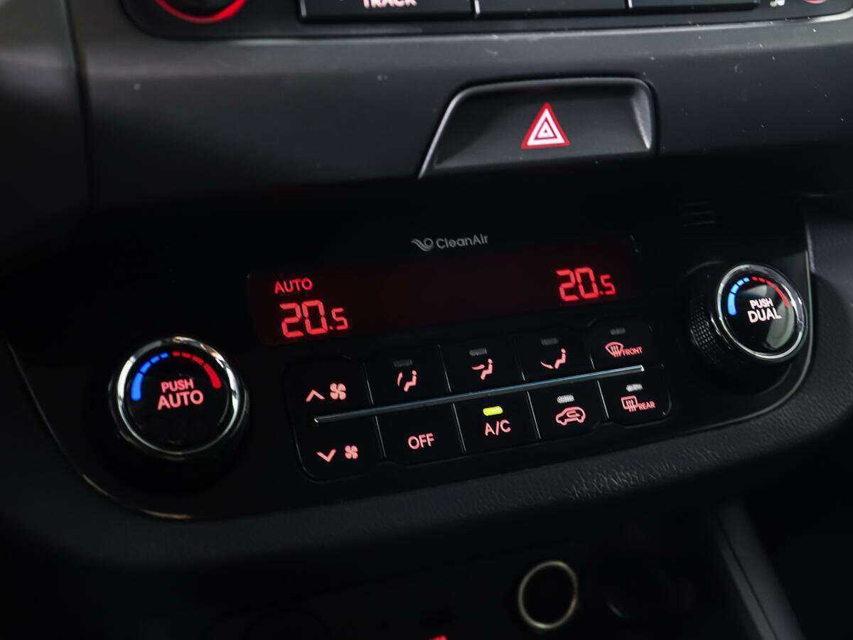 Купить Kia Sportage, 2012, 96 024 км.. Фото: #18