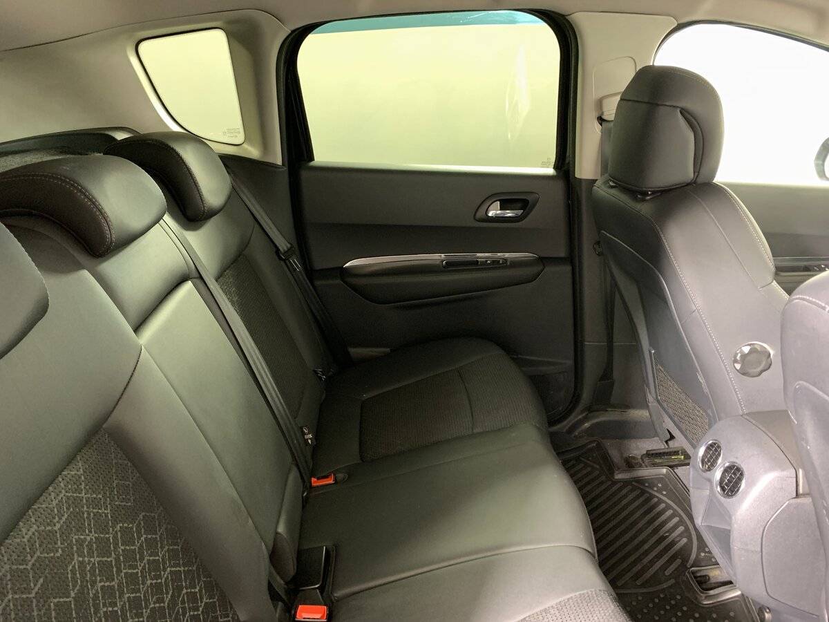 Купить Peugeot 3008, 2014, 226 762 км.. Фото: #17