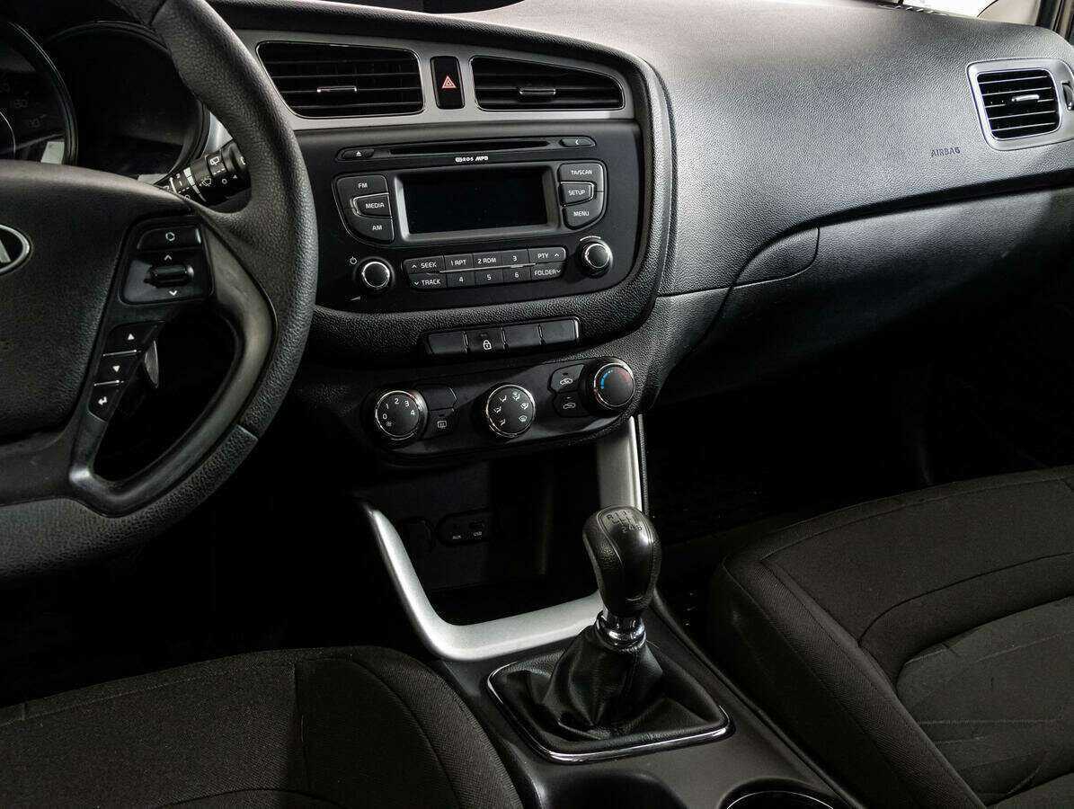 Купить Kia Ceed, 2015, 87 270 км.. Фото: #12