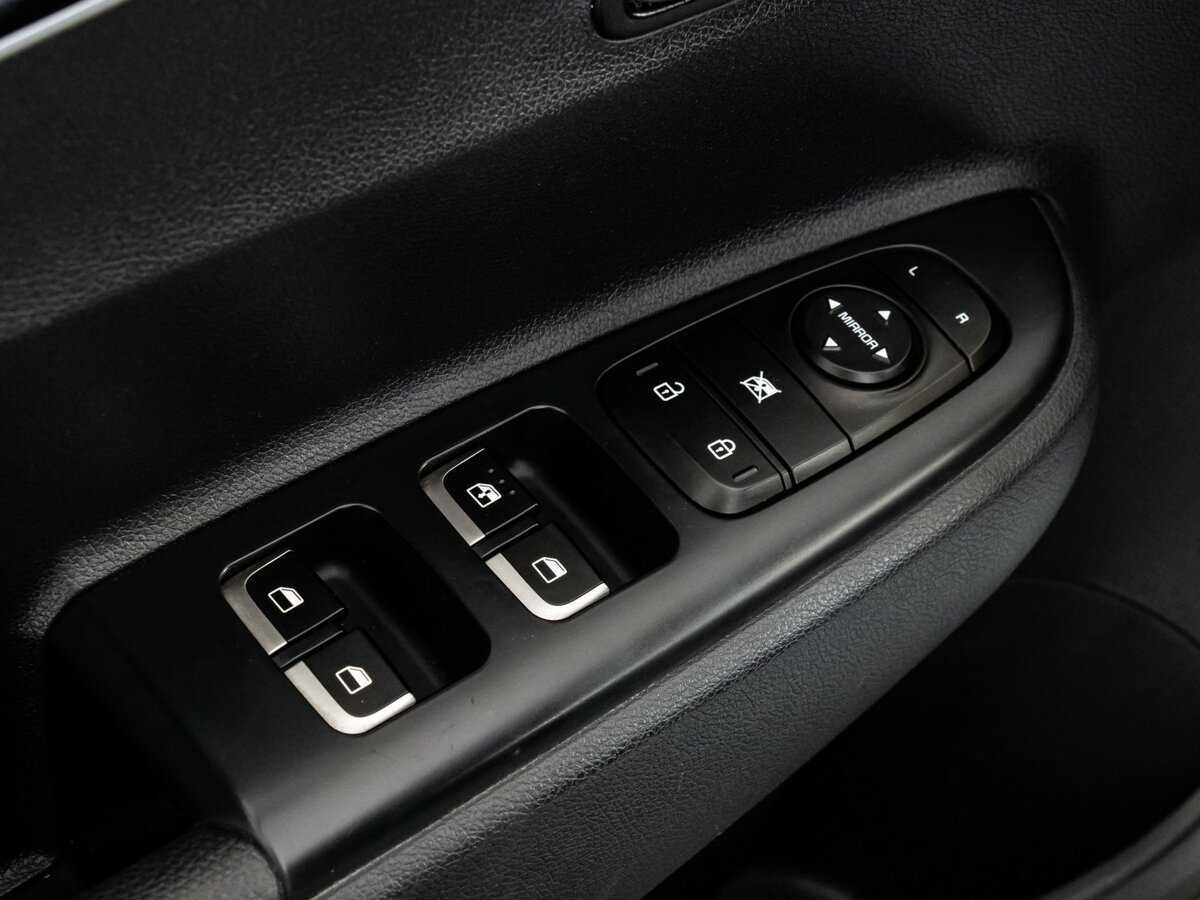 Купить Kia Rio, 2018, 83 940 км.. Фото: #13