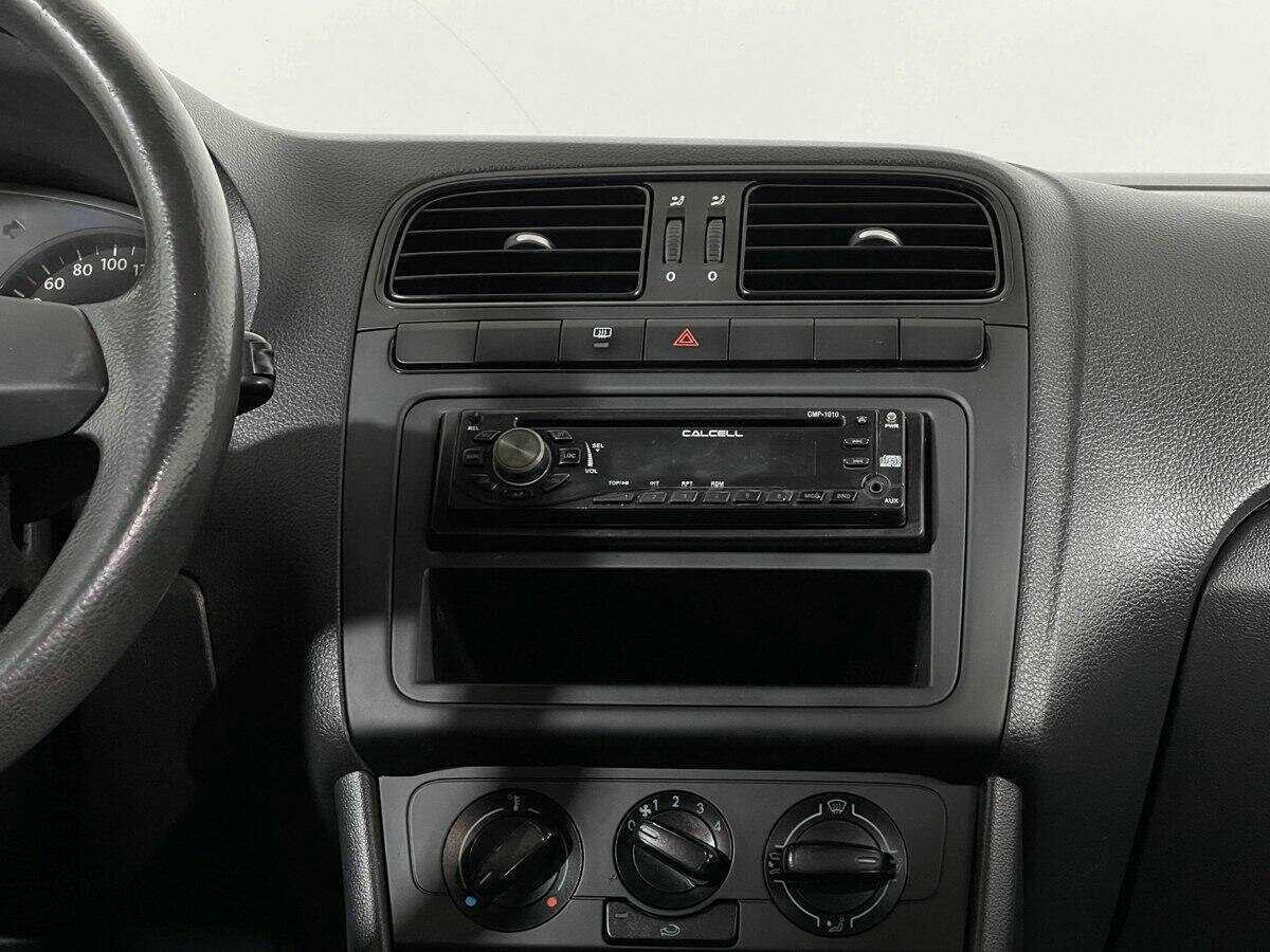 Купить Volkswagen Polo, 2012, 127 205 км.. Фото: #9