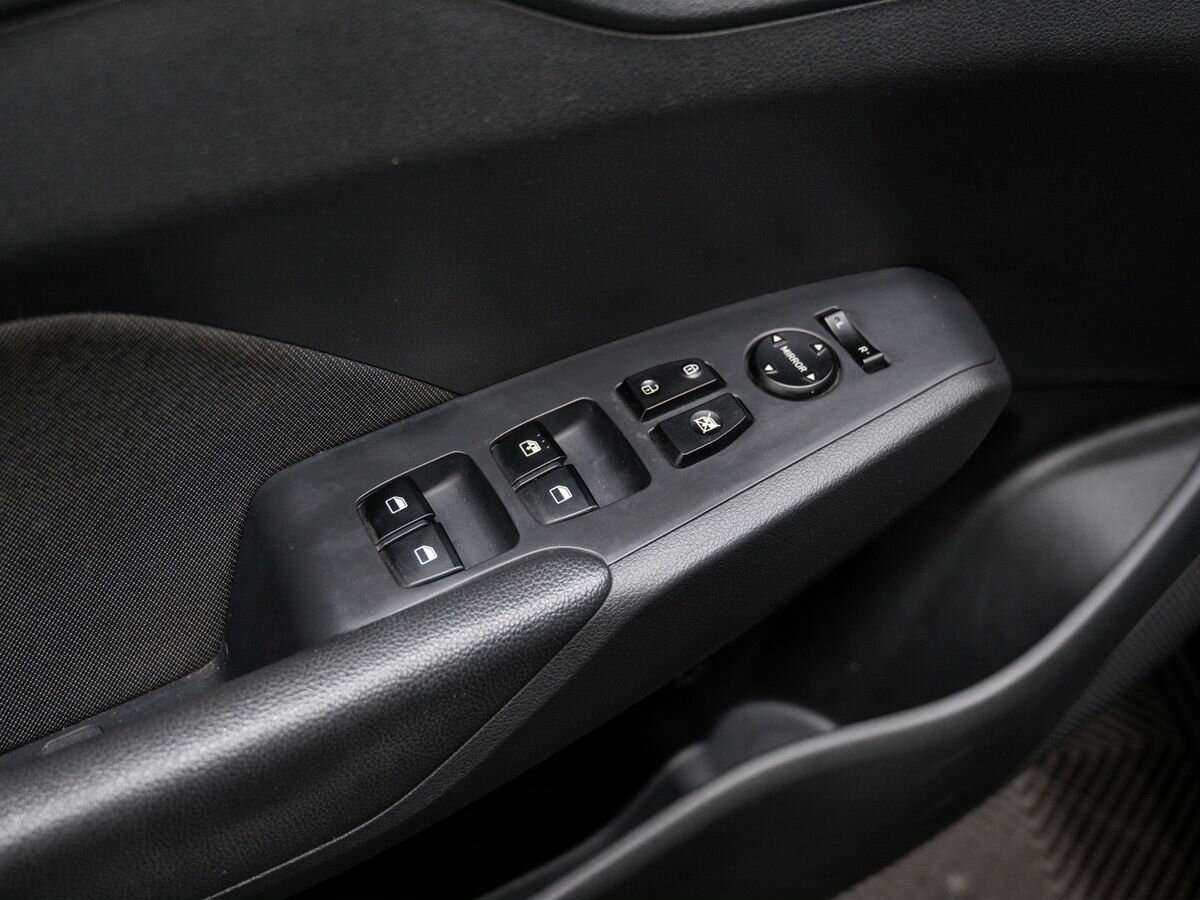 Купить Hyundai Solaris, 2019, 80 311 км.. Фото: #8