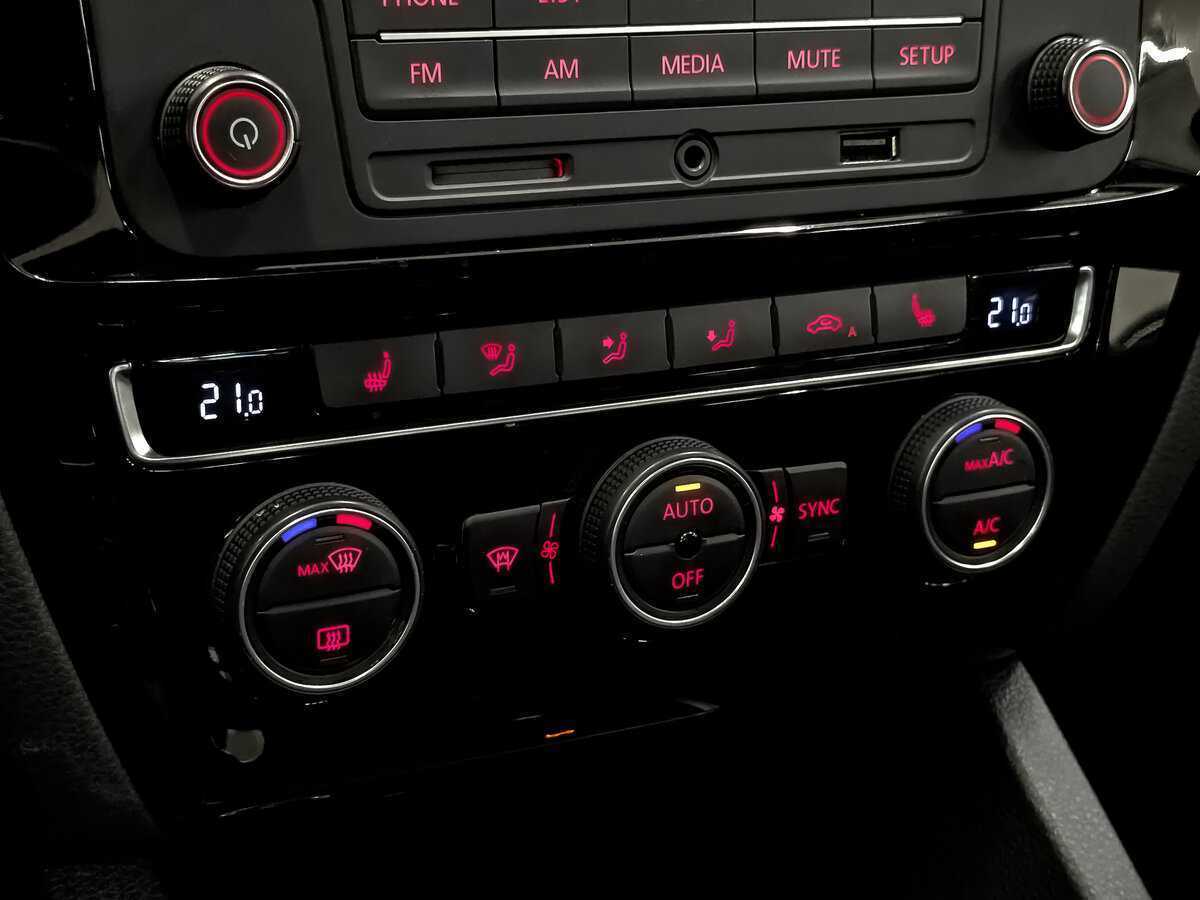 Купить Volkswagen Jetta, 2016, 51 400 км.. Фото: #20