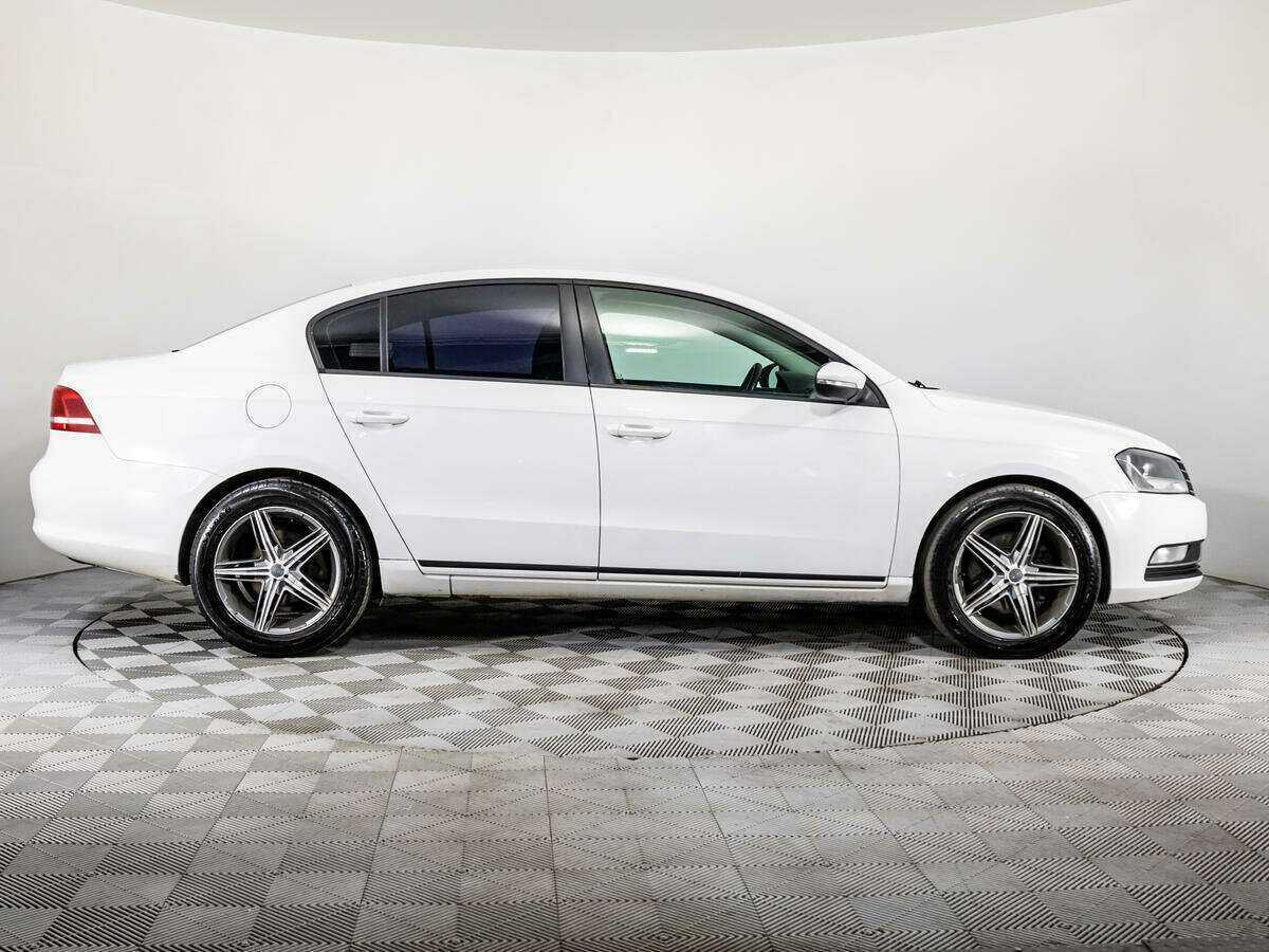Купить Volkswagen Passat, 2012, 279 510 км.. Фото: #3