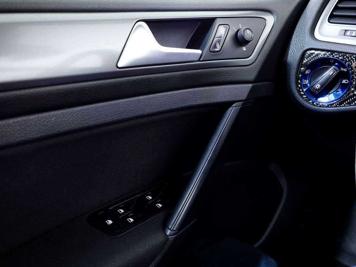 Купить Volkswagen Golf, 2013, 136 879 км.. Фото: #16