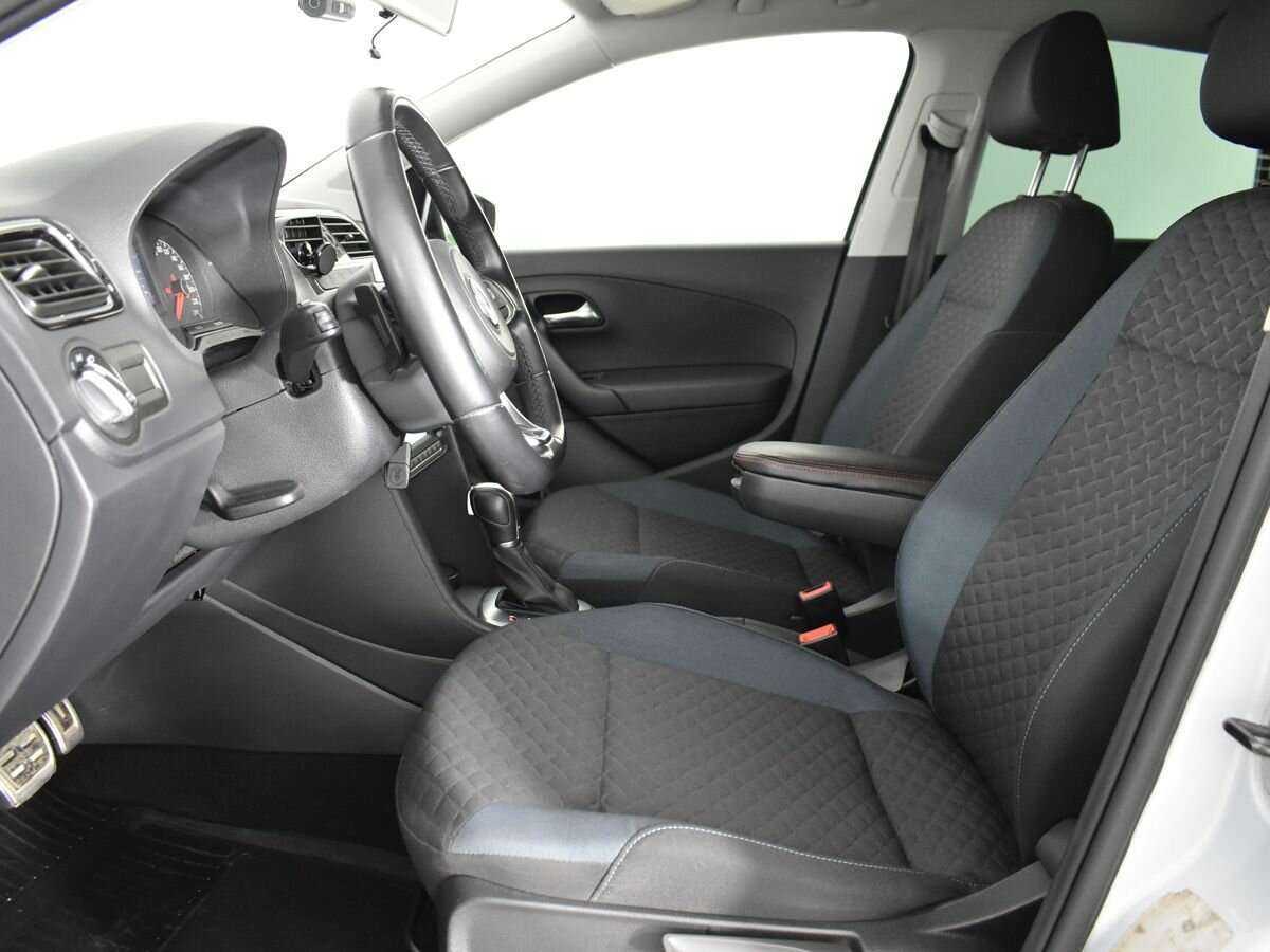 Купить Volkswagen Polo, 2019, 59 245 км.. Фото: #7