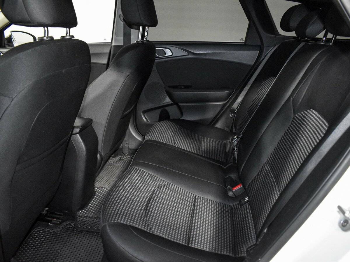 Купить Kia Ceed, 2019, 338 119 км.. Фото: #8