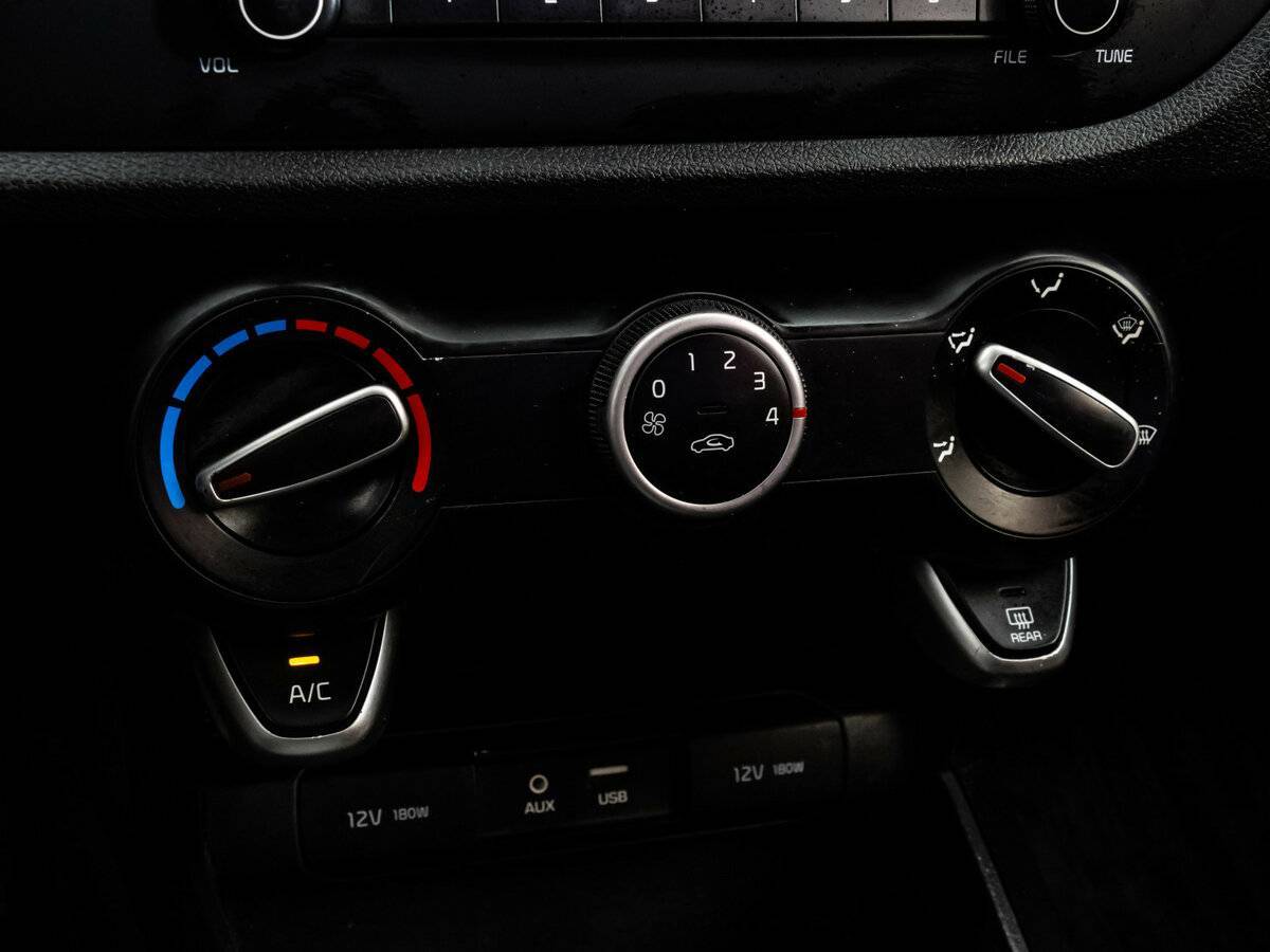 Купить Kia Rio, 2017, 260 535 км.. Фото: #7