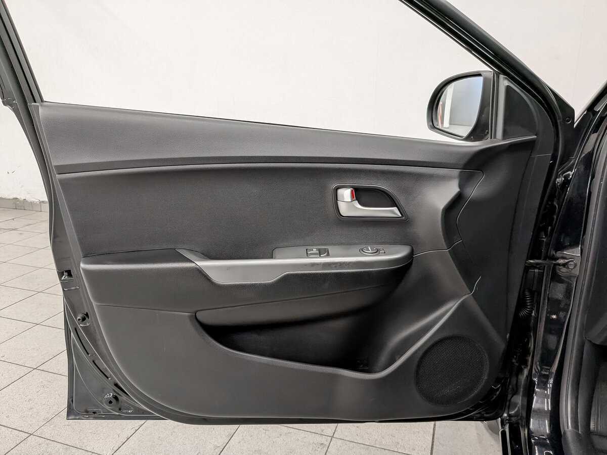 Купить Kia Rio, 2013, 115 585 км.. Фото: #16