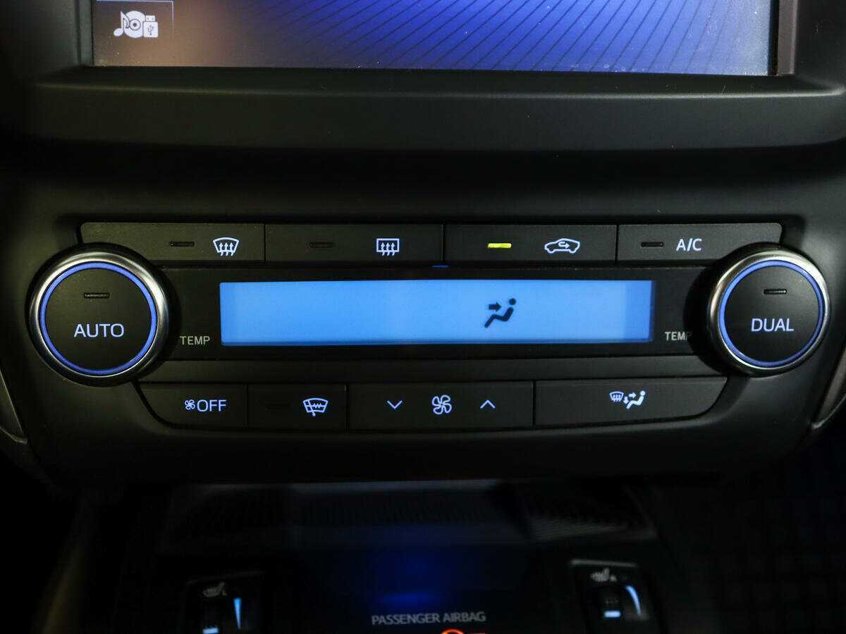 Купить Toyota Avensis, 2018, 138 577 км.. Фото: #19