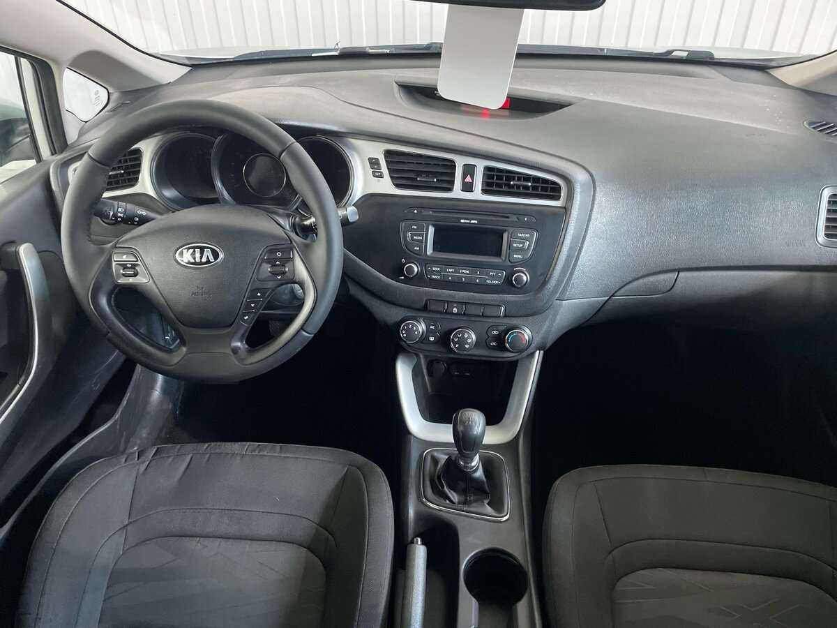 Купить Kia Ceed, 2013, 147 808 км.. Фото: #8