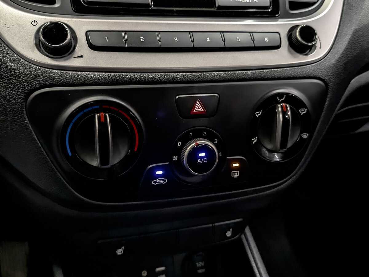 Купить Hyundai Solaris, 2018, 59 228 км.. Фото: #20