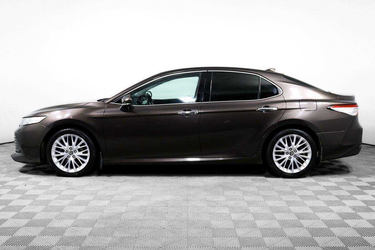 Купить Toyota Camry, 2019, 142 527 км.. Фото: #7
