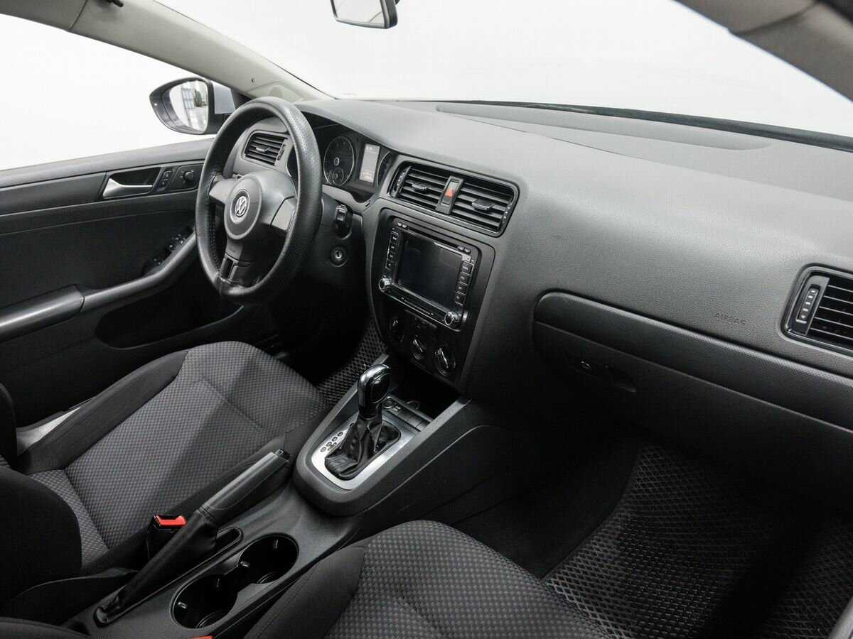 Купить Volkswagen Jetta, 2013, 229 226 км.. Фото: #7