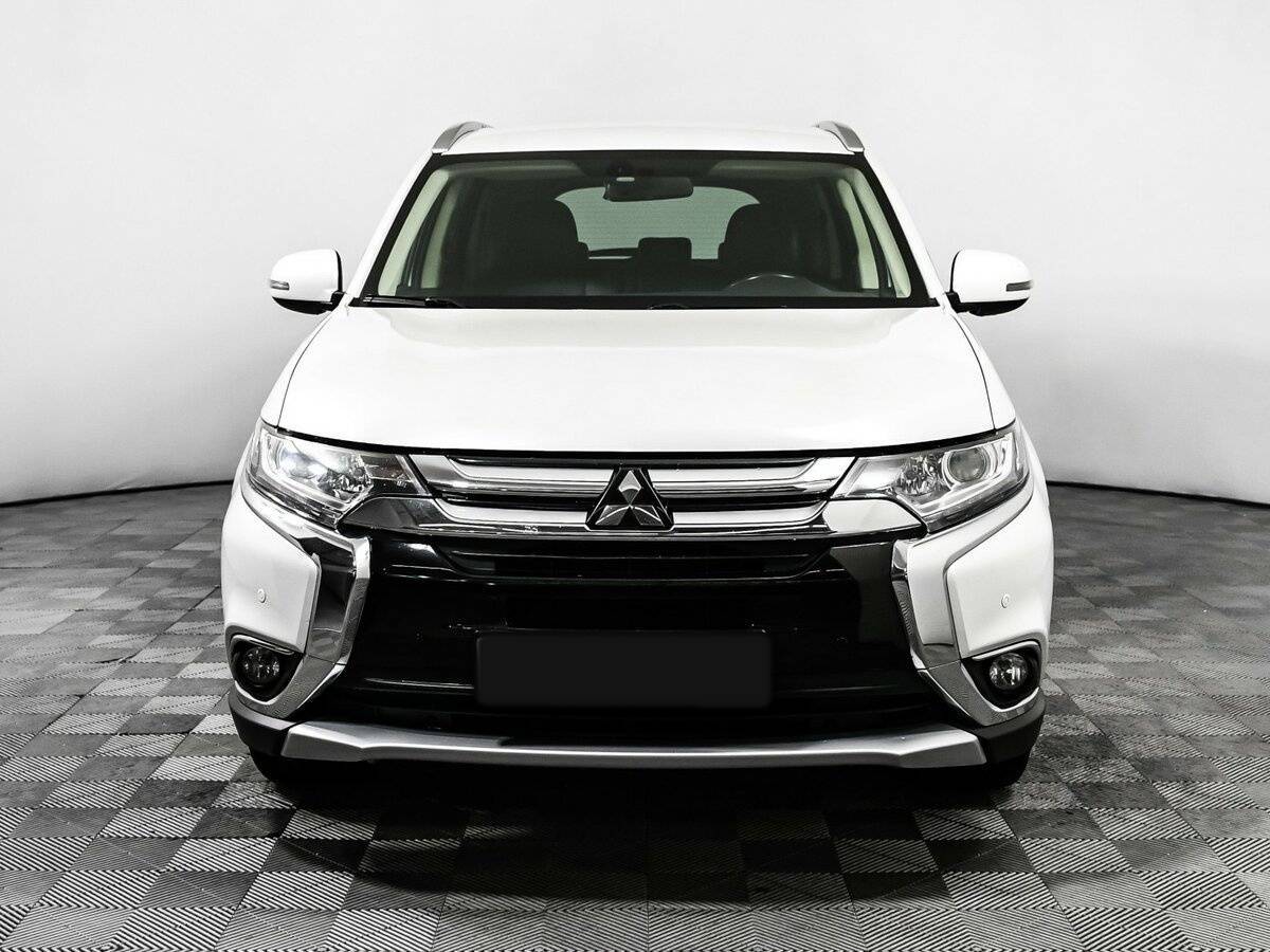 Купить Mitsubishi Outlander, 2017, 72 468 км.. Фото: #1