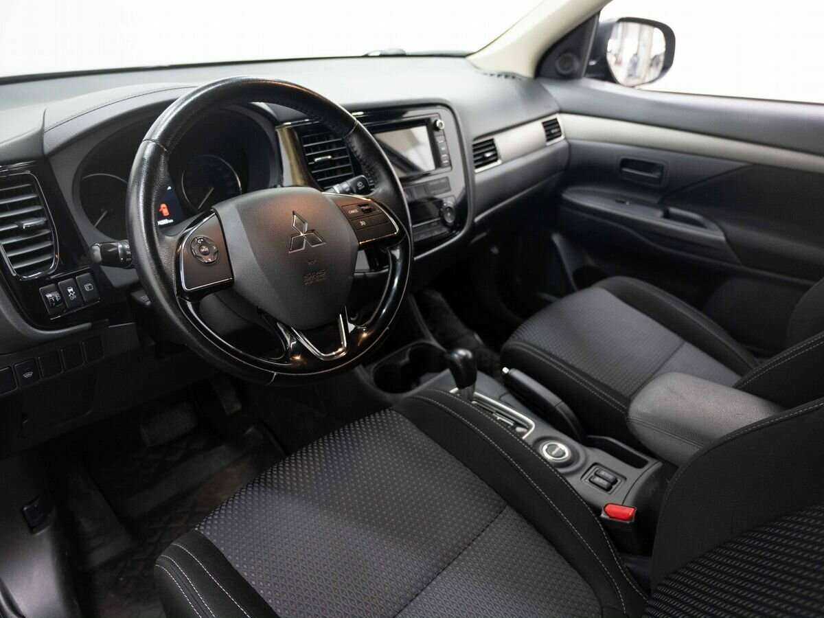 Купить Mitsubishi Outlander, 2016, 74 202 км.. Фото: #6