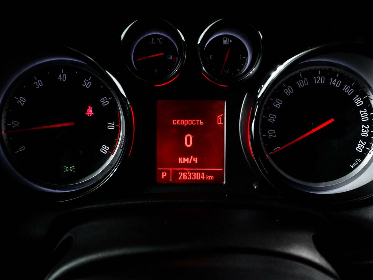 Купить Opel Astra, 2012, 263 301 км.. Фото: #8