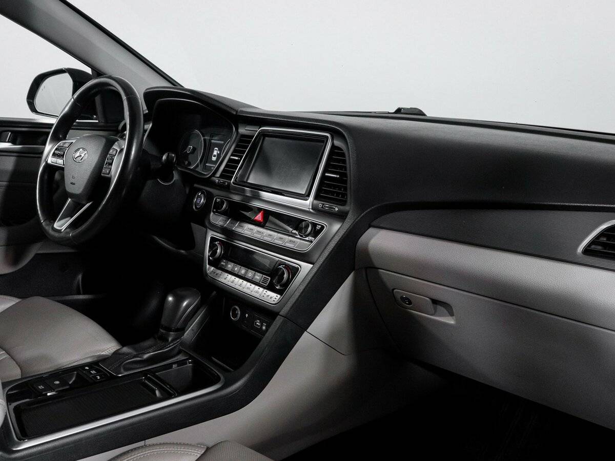 Купить Hyundai Sonata, 2017, 111 248 км.. Фото: #8