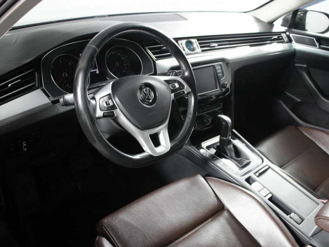 Купить Volkswagen Passat, 2017, 141 158 км.. Фото: #11