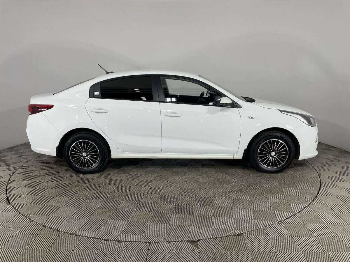 Купить Kia Rio, 2018, 65 741 км.. Фото: #3