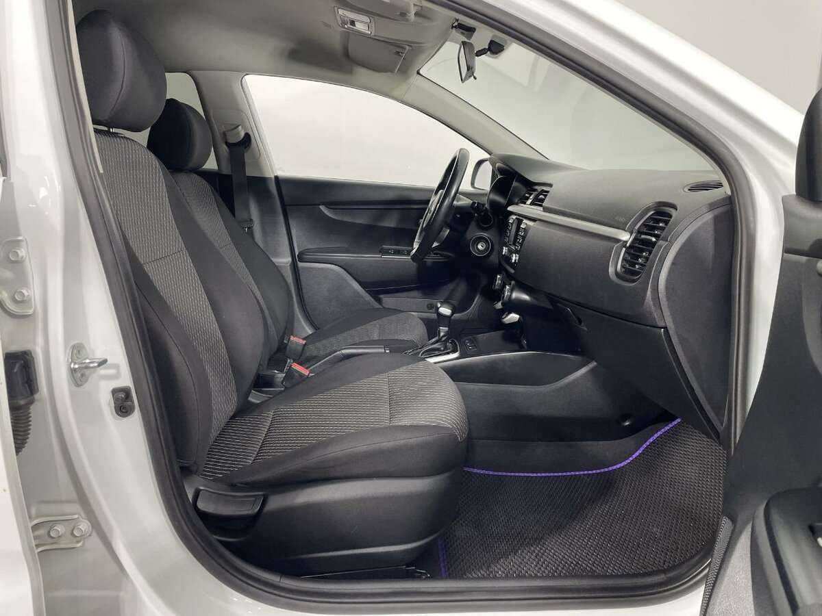Купить Kia Rio, 2018, 65 741 км.. Фото: #13