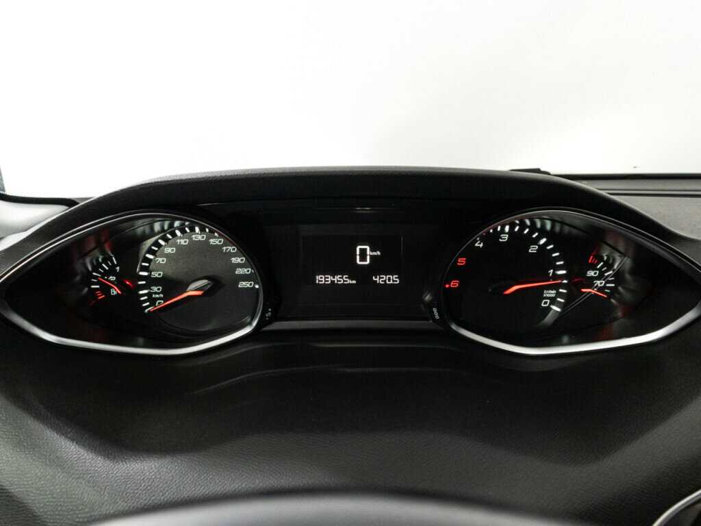 Купить Peugeot 308, 2018, 193 294 км.. Фото: #11