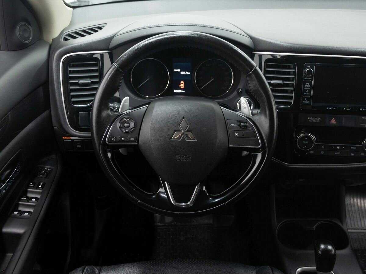 Купить Mitsubishi Outlander, 2016, 176 533 км.. Фото: #15