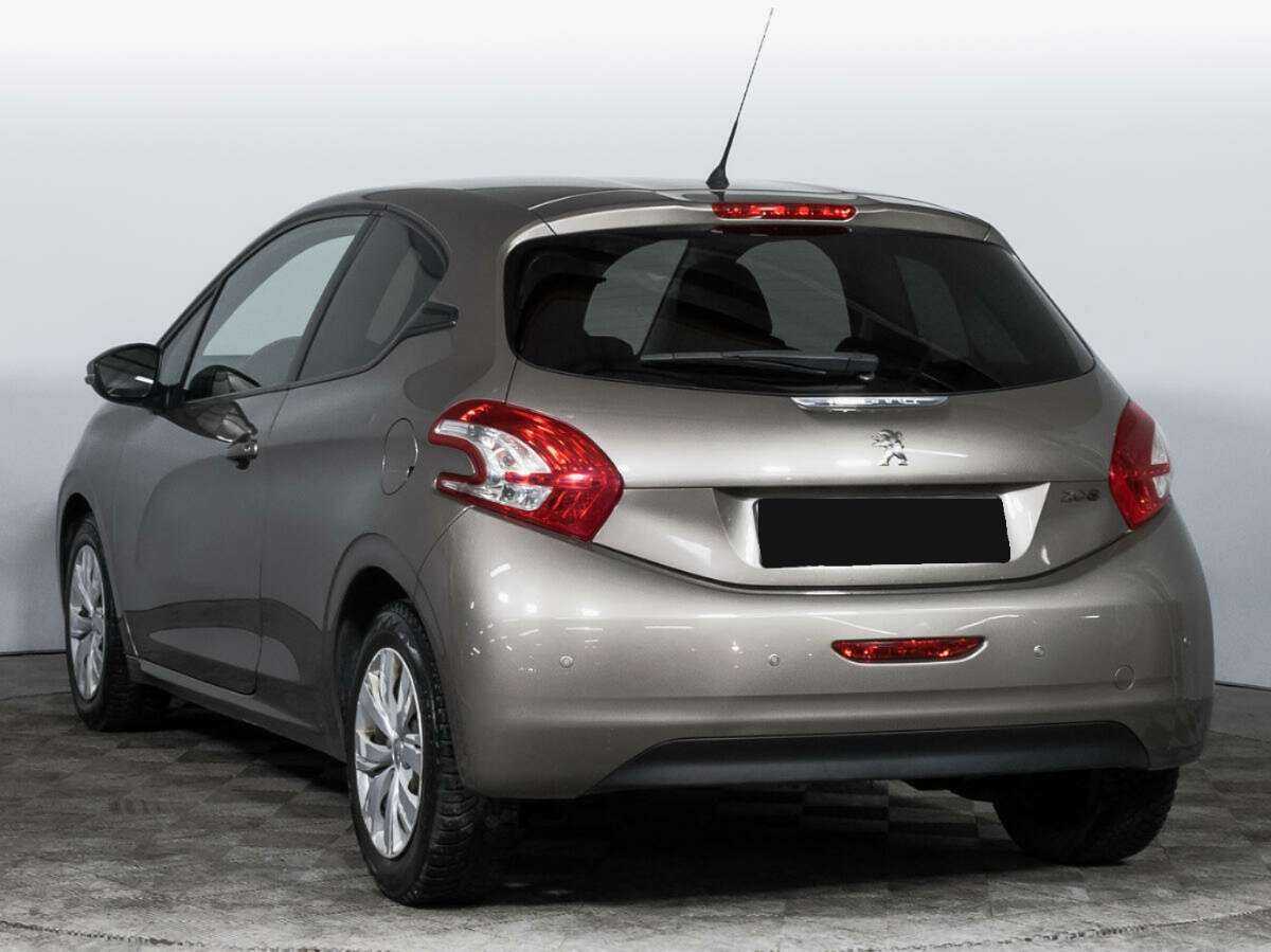Купить Peugeot 208, 2013, 107 930 км.. Фото: #6