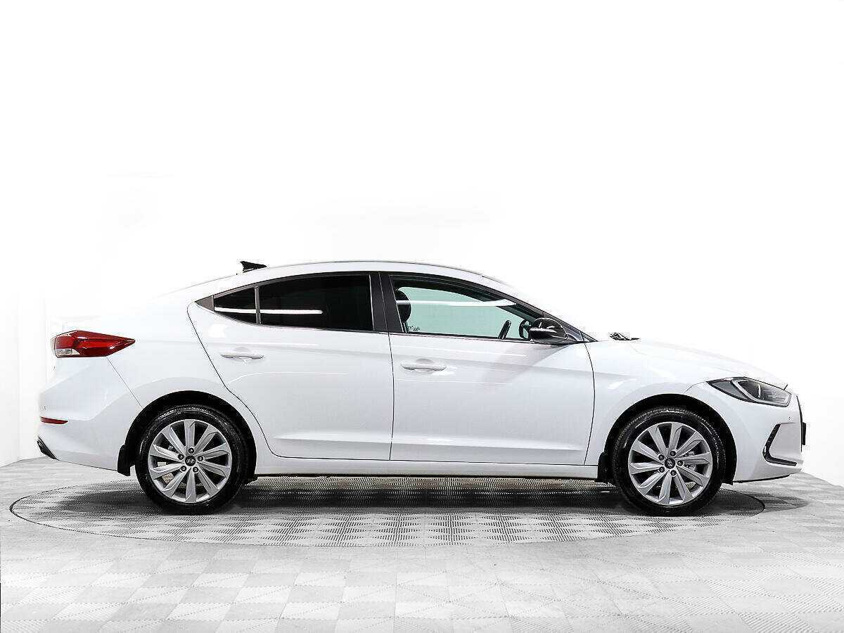 Купить Hyundai Elantra, 2017, 78 889 км.. Фото: #2