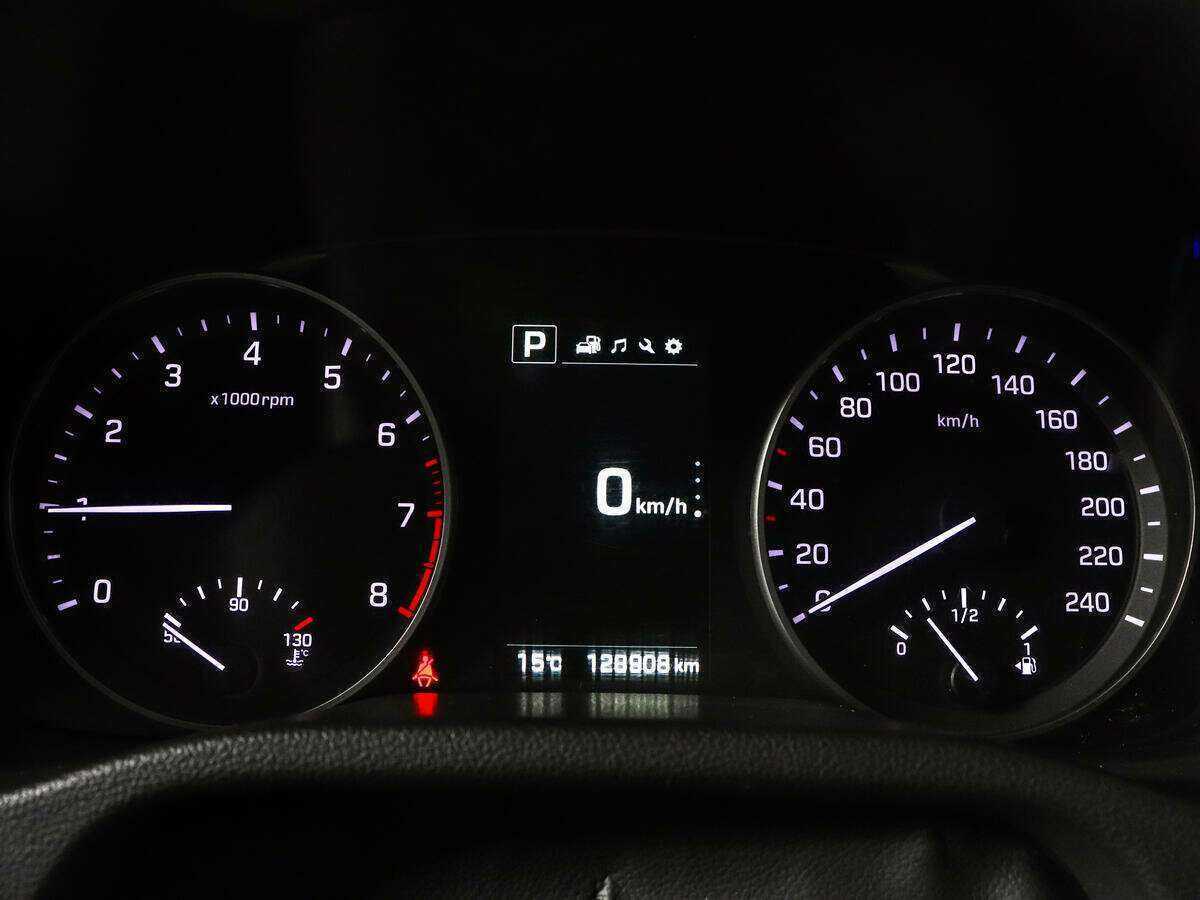 Купить Hyundai Elantra, 2018, 128 900 км.. Фото: #10