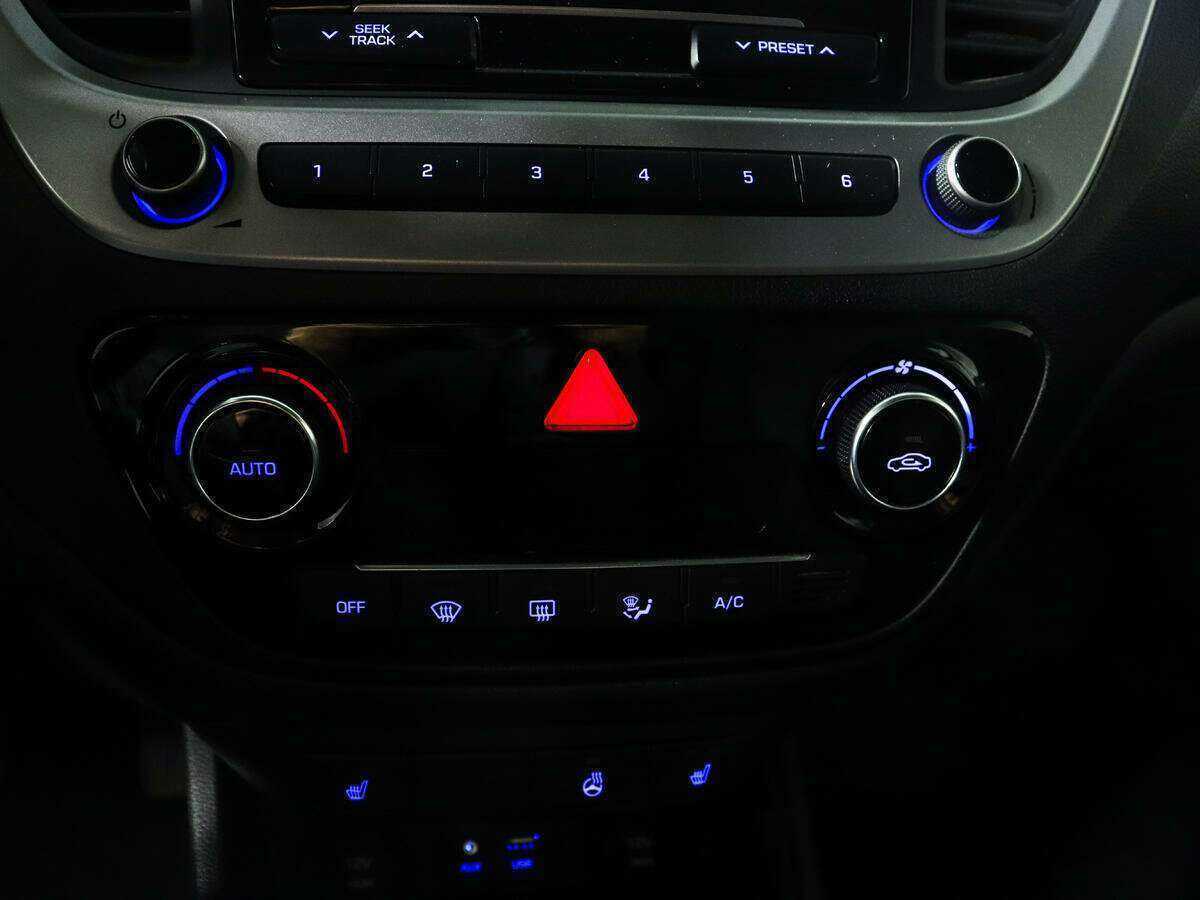 Купить Hyundai Solaris, 2017, 116 656 км.. Фото: #14