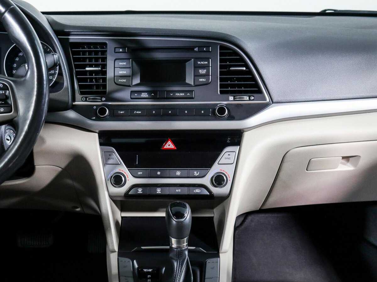 Купить Hyundai Elantra, 2018, 100 660 км.. Фото: #9