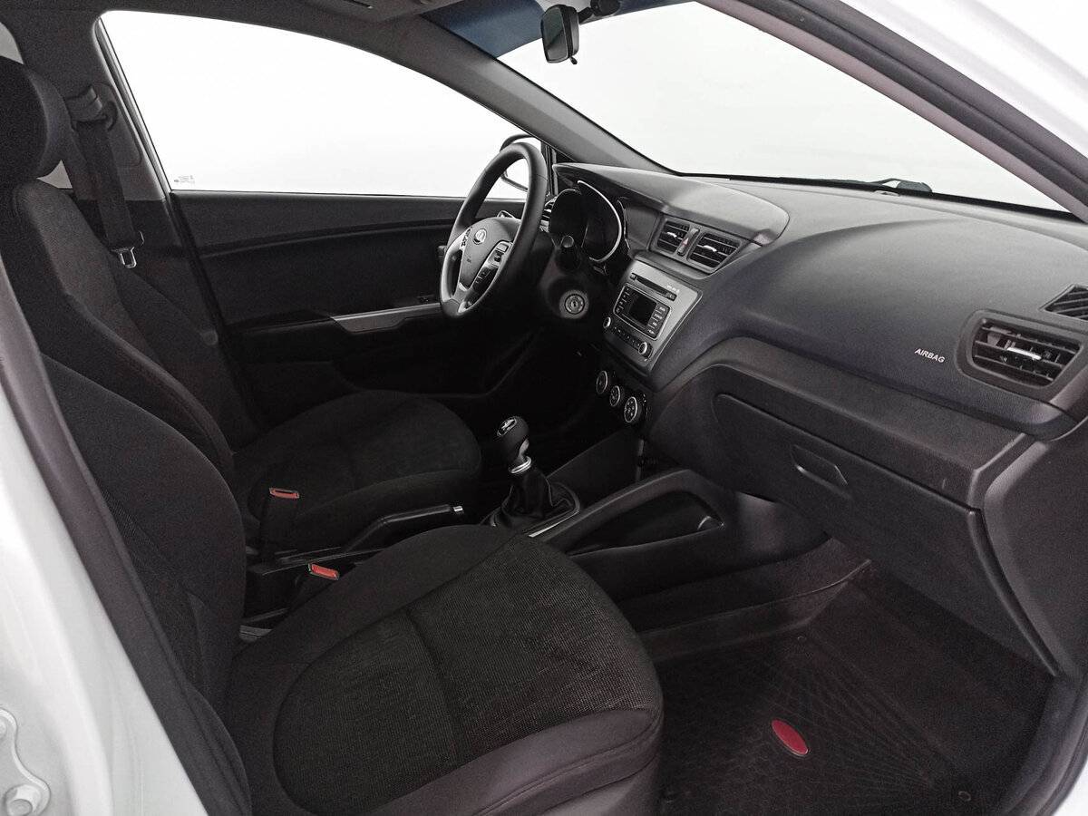 Купить Kia Rio, 2015, 216 395 км.. Фото: #10
