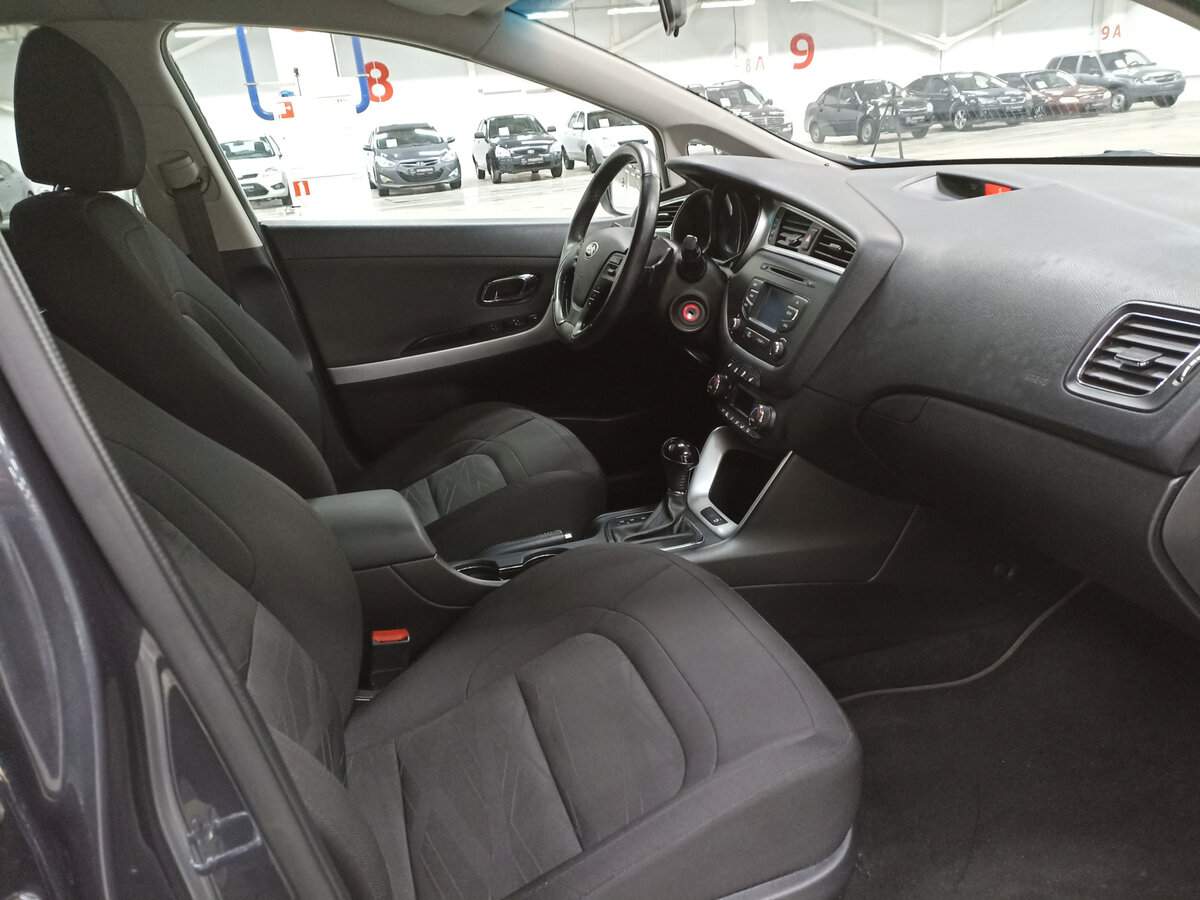 Купить Kia Ceed, 2017, 61 069 км.. Фото: #10