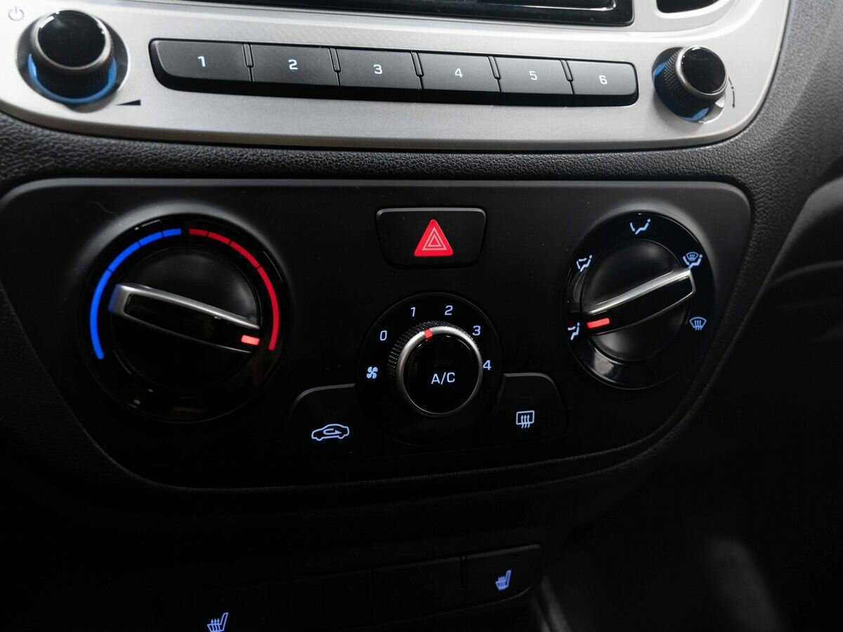 Купить Hyundai Solaris, 2019, 36 124 км.. Фото: #21