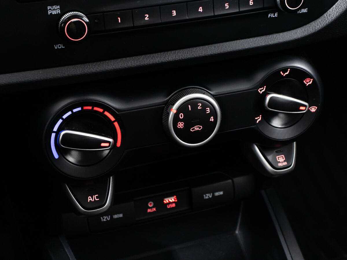 Купить Kia Rio, 2018, 20 647 км.. Фото: #15