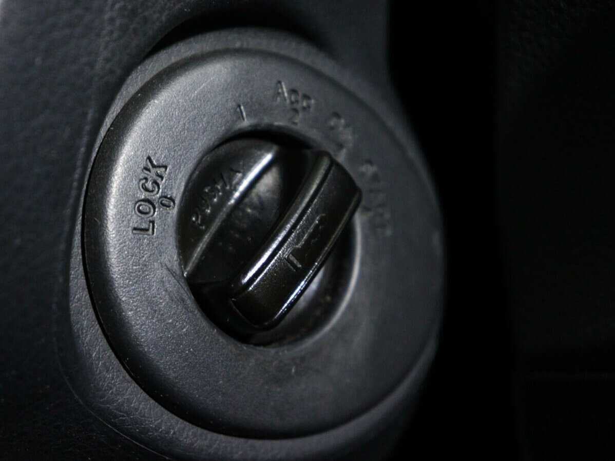 Купить Nissan Tiida, 2013, 136 945 км.. Фото: #13