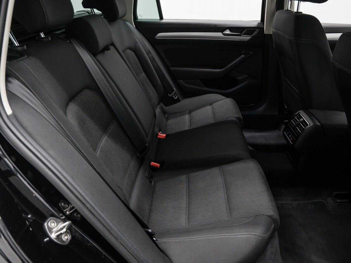 Купить Volkswagen Passat, 2018, 225 564 км.. Фото: #8
