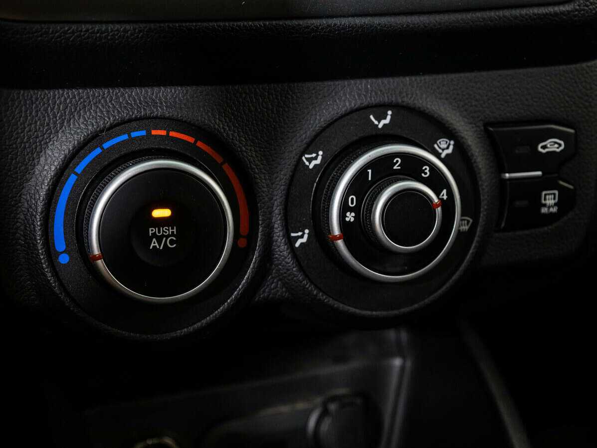 Купить Kia Rio, 2014, 156 182 км.. Фото: #13